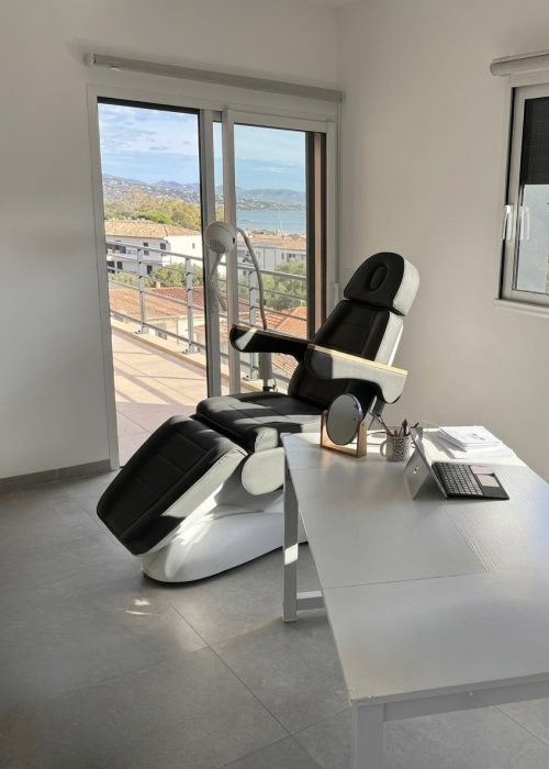 Evasion-Habitat-Architecture-dinterieur-porto-vecchio-projet-cabinet-medical - bureau siège 2 re 5