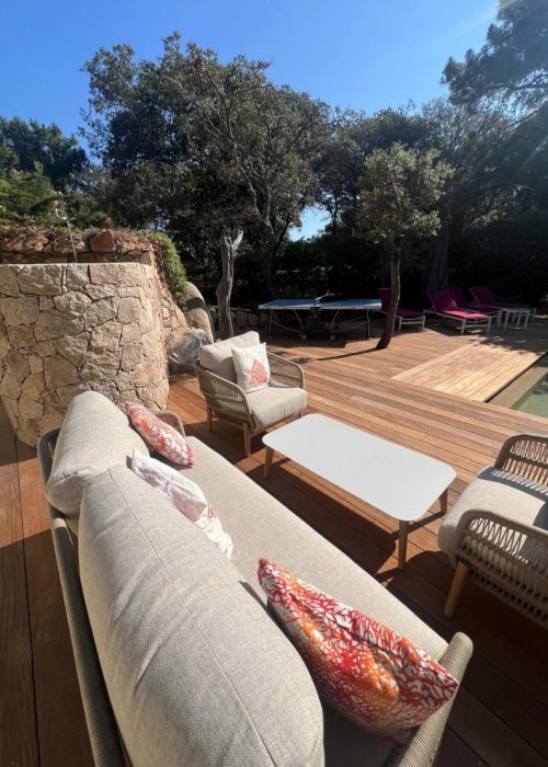 Evasion Habitat - Décoration et design en architecture d'intérieur Porto Vecchio - Projet Nacre à Cala Rossa - salon de jardin et douche re