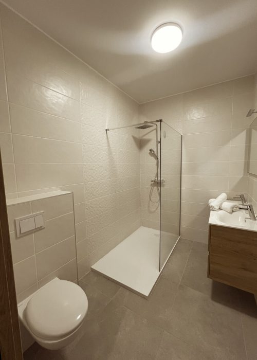 Evasion Habitat - Décoration et design en architecture d'intérieur Porto Vecchio - Projet Orizonte à Porto-Vecchio - sdb 1 re